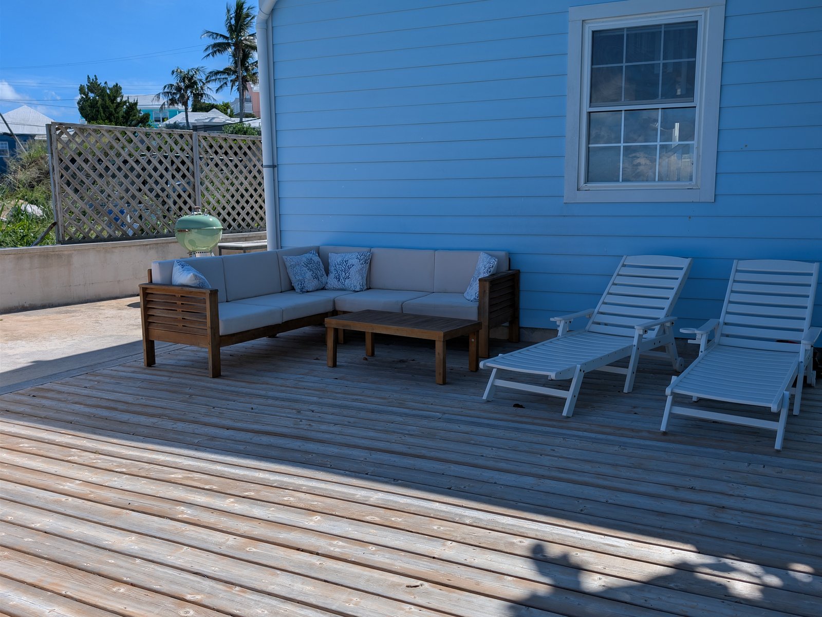 Deck lounge and sun loungers